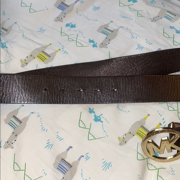 Lightly worn chocolate colored Michael Kors belt - Picture 3 of 6
